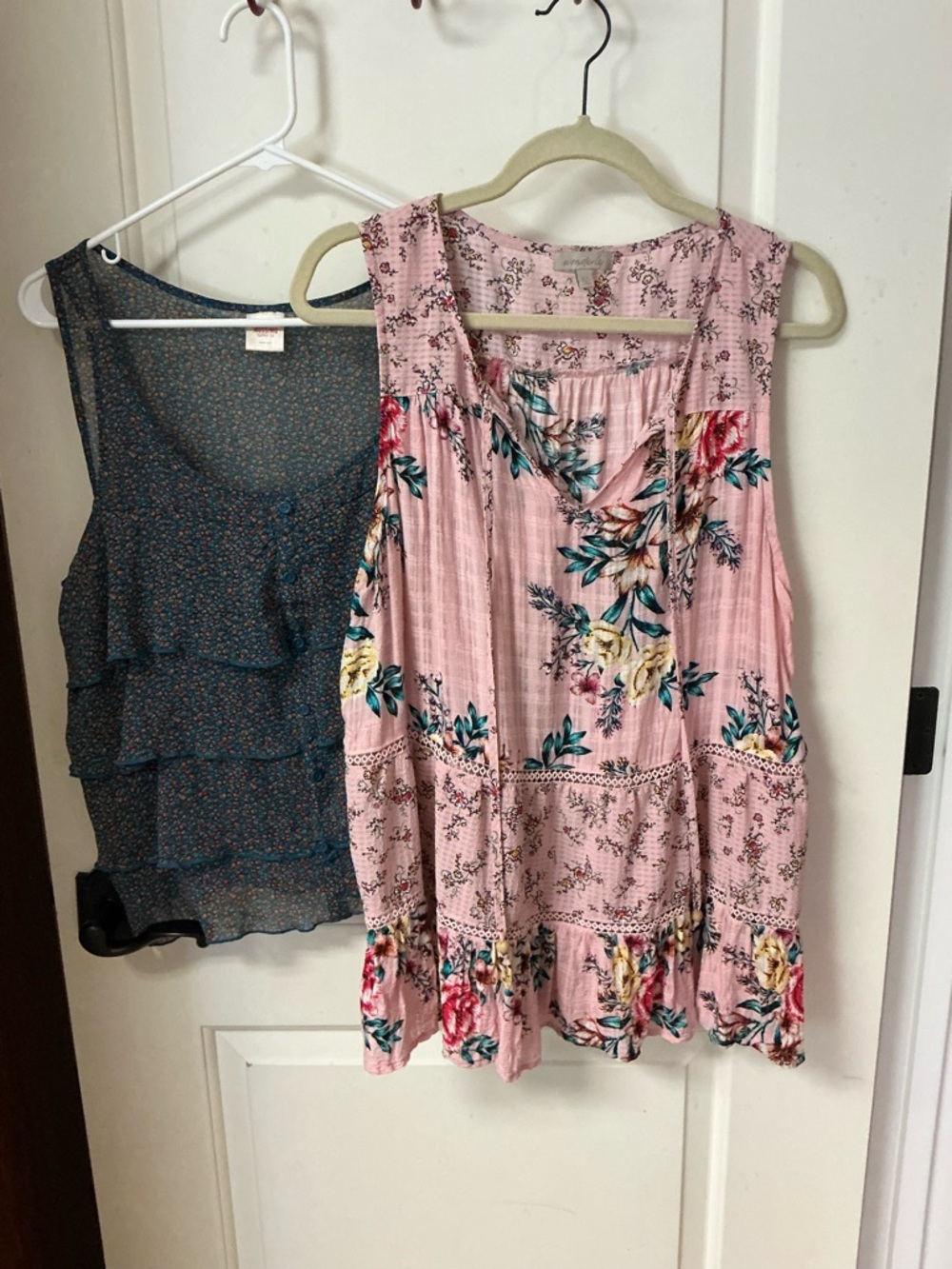 Bundle (2) Summer Tops EUC Size XL